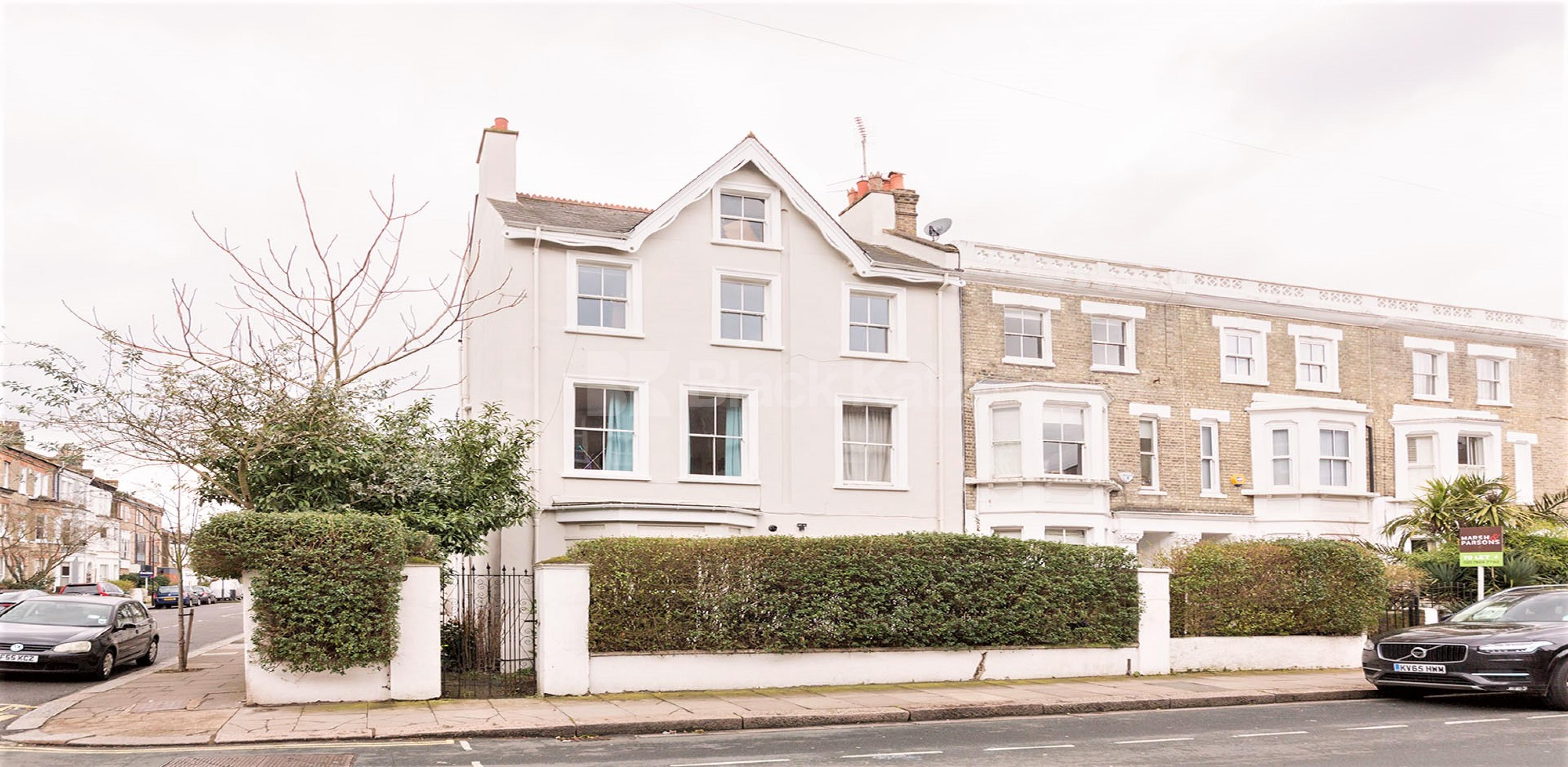 Luxurious amenities 1 Bedroom Apartment in Coverdale Road, W12